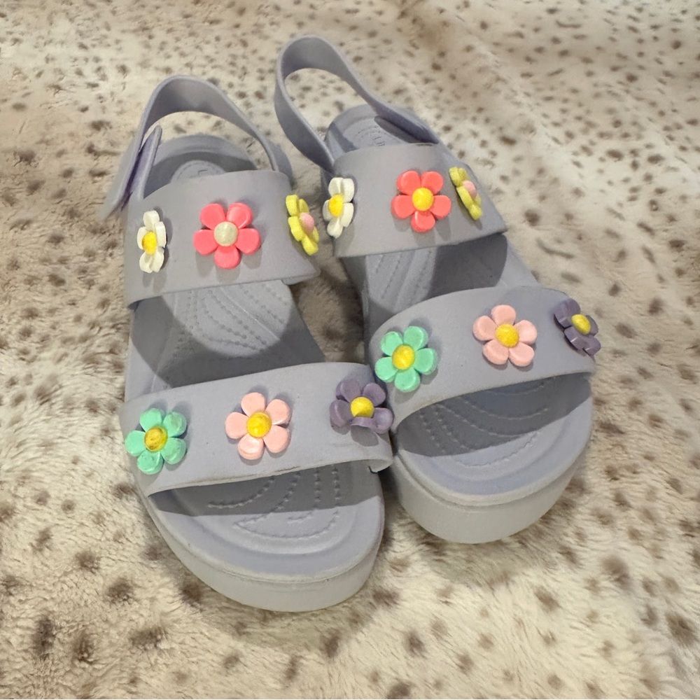 Crocs Lilac W9 Brooklyn Low Wedge